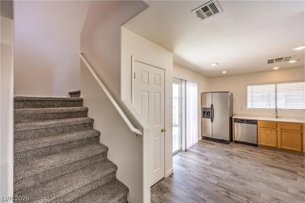 10340 Gunter Hill, Las Vegas, NV 89183