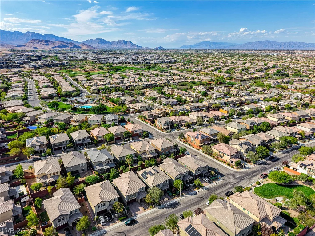 10604 Harvest Green, Las Vegas, NV 89135