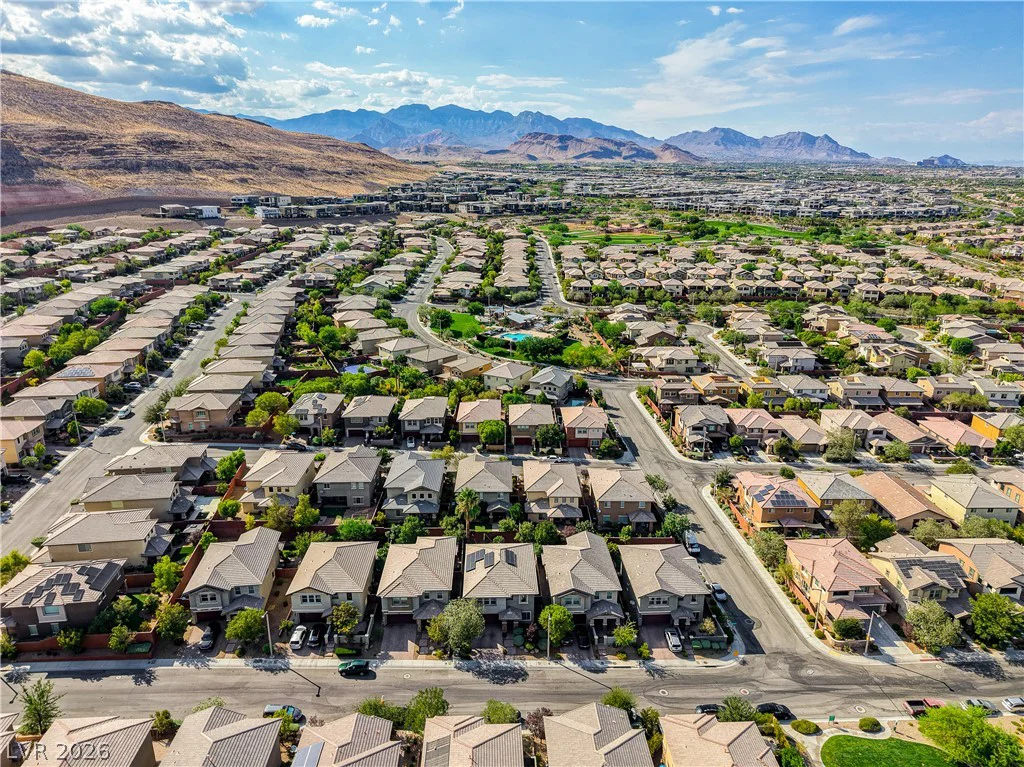 10604 Harvest Green, Las Vegas, NV 89135