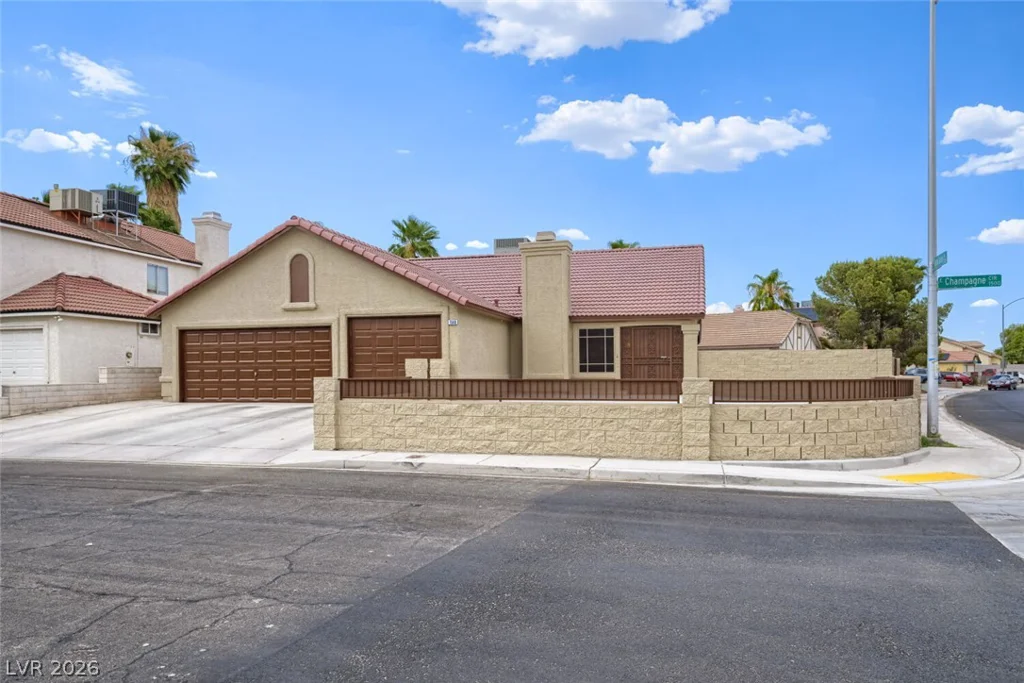 1548 Champagne, Las Vegas, NV 89119