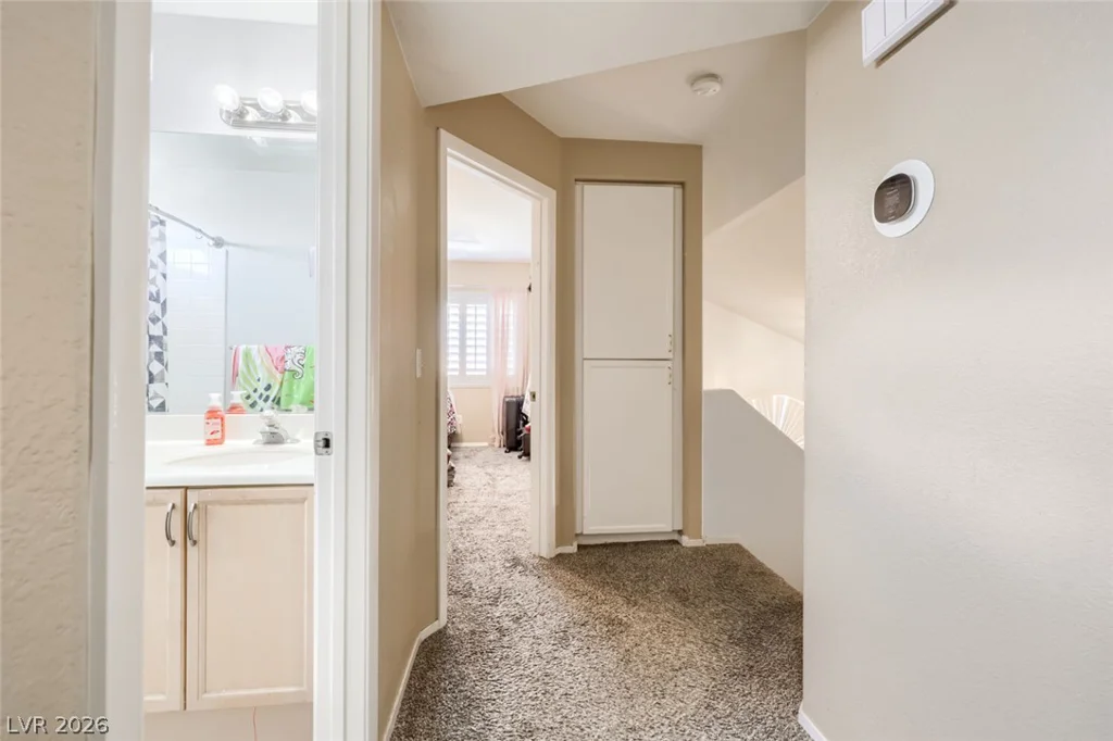 8704 Harwich, Las Vegas, NV 89129