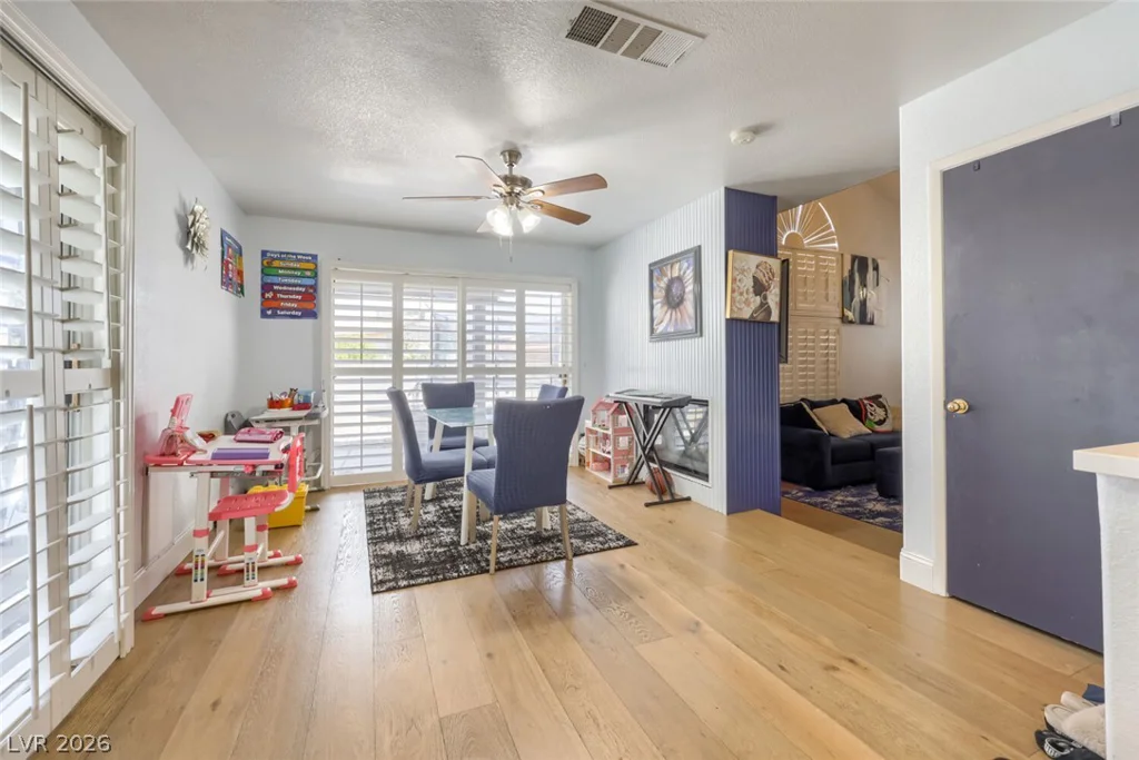8704 Harwich, Las Vegas, NV 89129