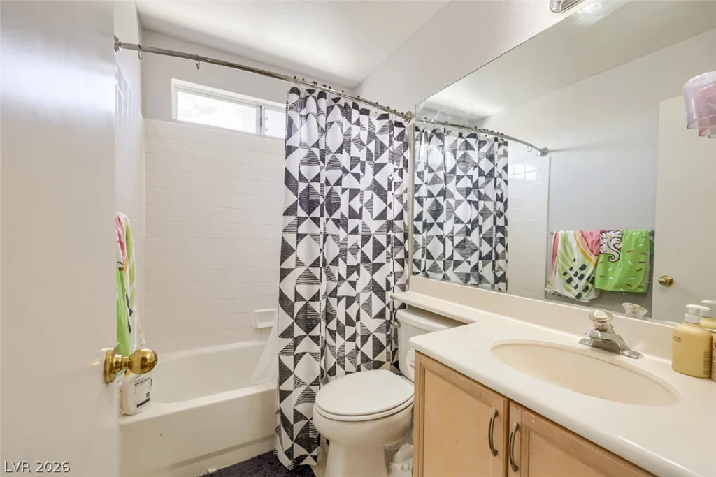 8704 Harwich, Las Vegas, NV 89129