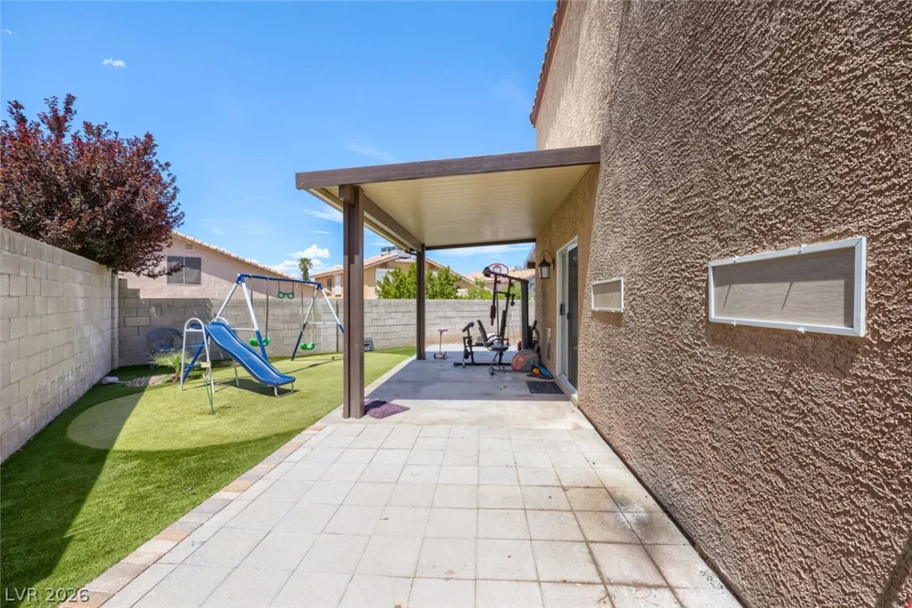 8704 Harwich, Las Vegas, NV 89129