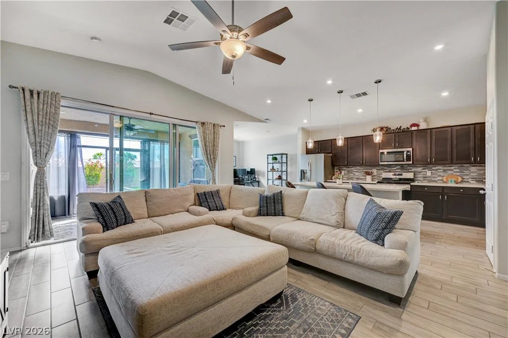27 Red Sandstone, North Las Vegas, NV 89031