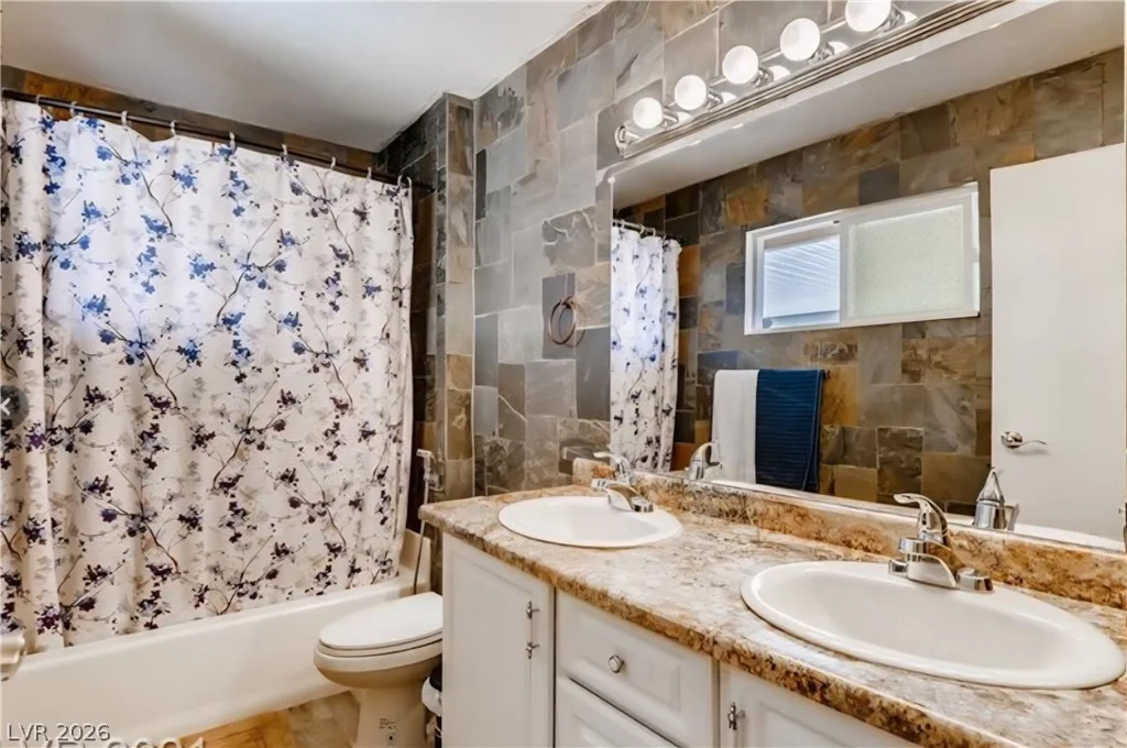 4181 Royalhill, Las Vegas, NV 89121