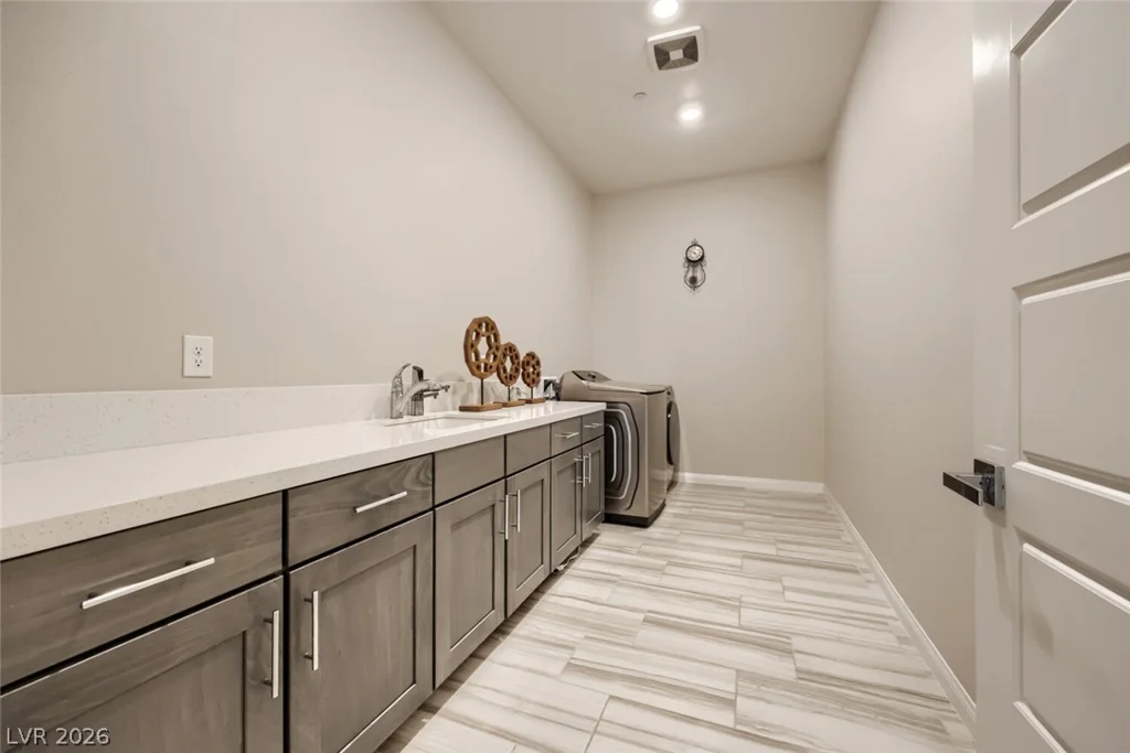 9520 Ponderay, Las Vegas, NV 89149