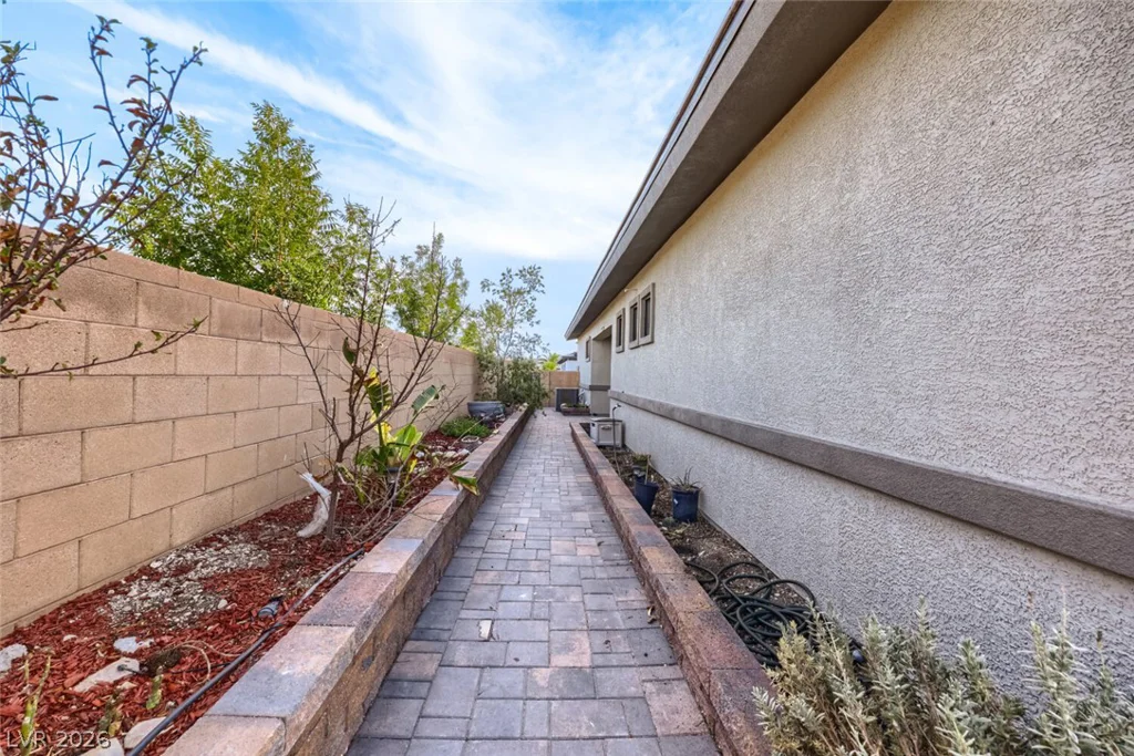 9520 Ponderay, Las Vegas, NV 89149