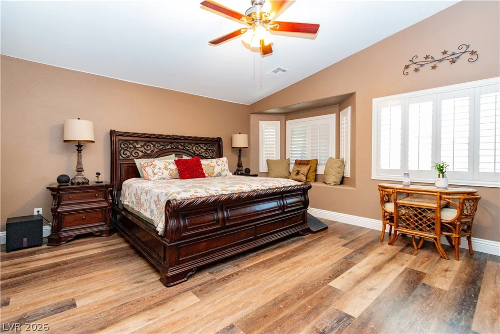 8391 Hollywood Hills, Las Vegas, NV 89178