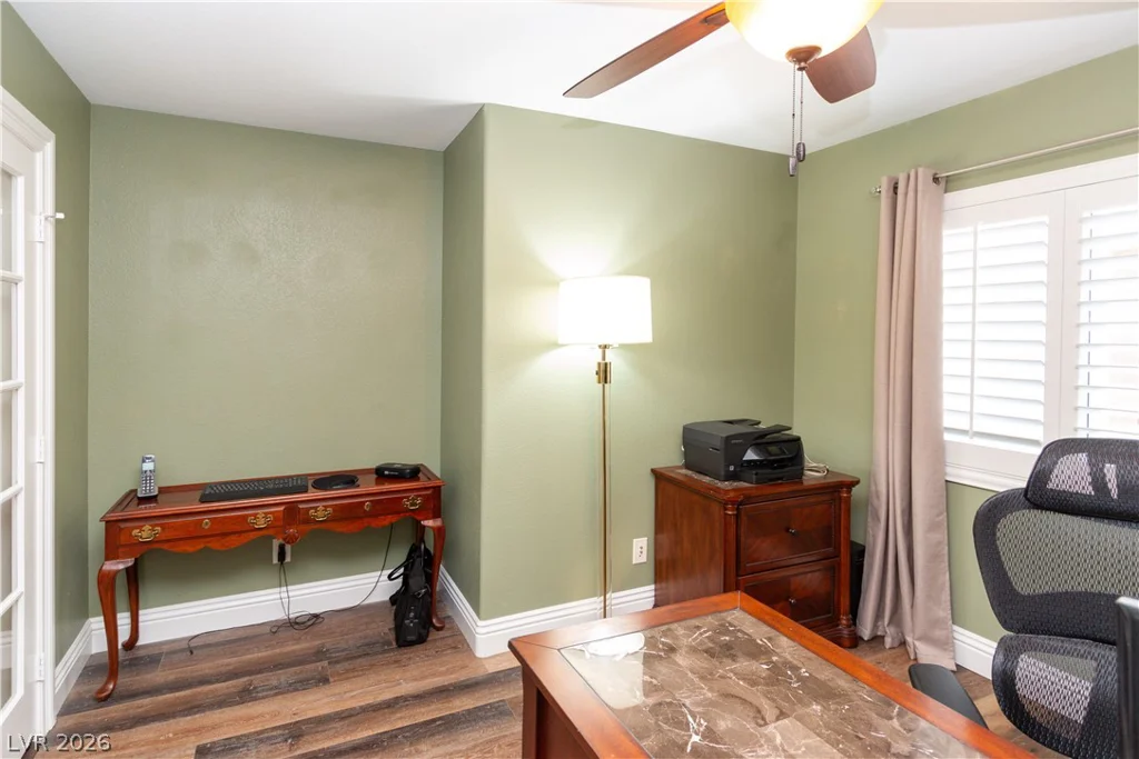 8391 Hollywood Hills, Las Vegas, NV 89178