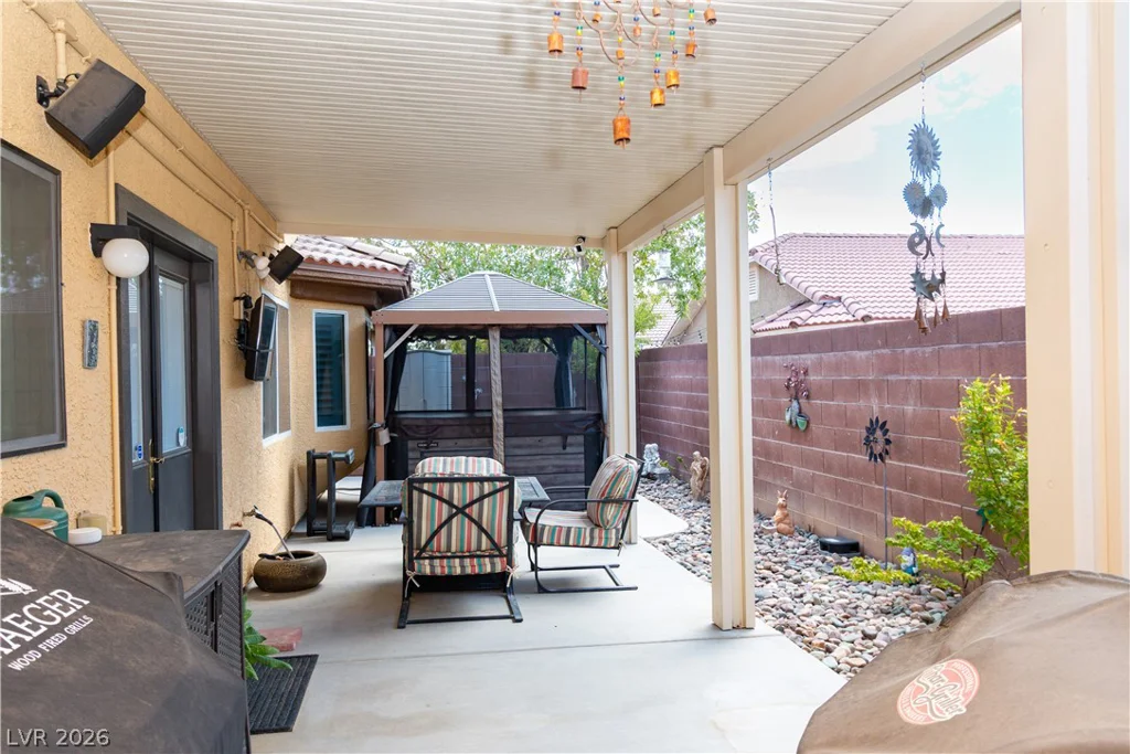 8391 Hollywood Hills, Las Vegas, NV 89178