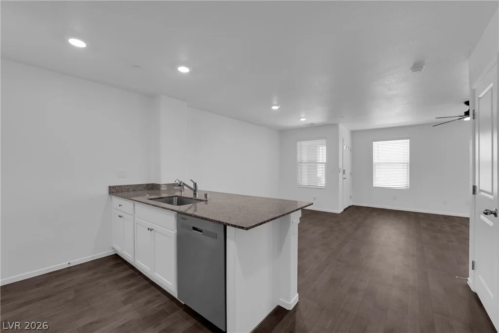 1114 Scarlet Sparrow, Henderson, NV 89011