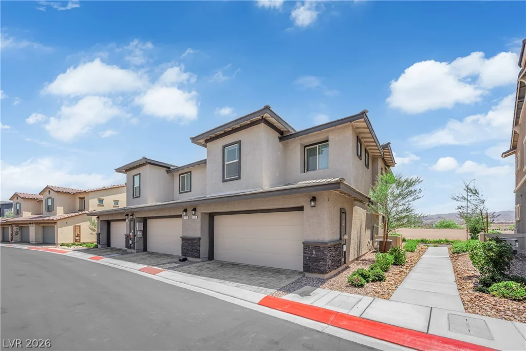 1114 Scarlet Sparrow, Henderson, NV 89011