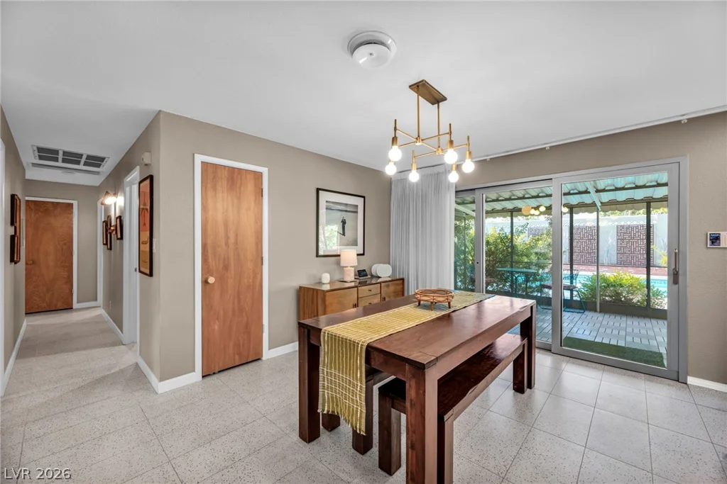 2916 Colanthe, Las Vegas, NV 89102
