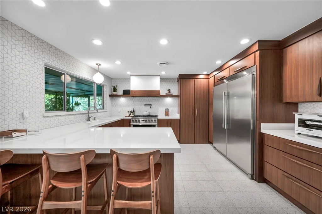 2916 Colanthe, Las Vegas, NV 89102