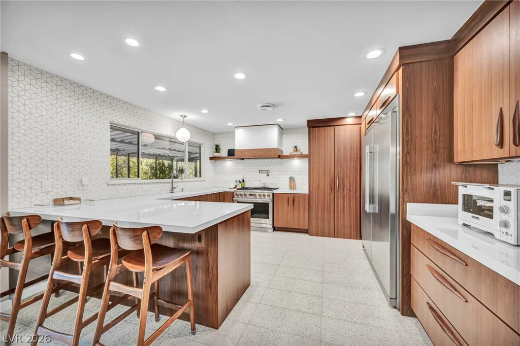2916 Colanthe, Las Vegas, NV 89102