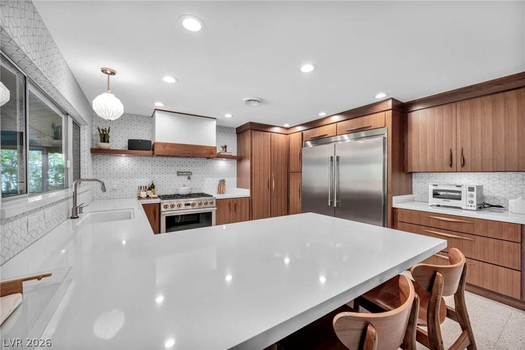 2916 Colanthe, Las Vegas, NV 89102