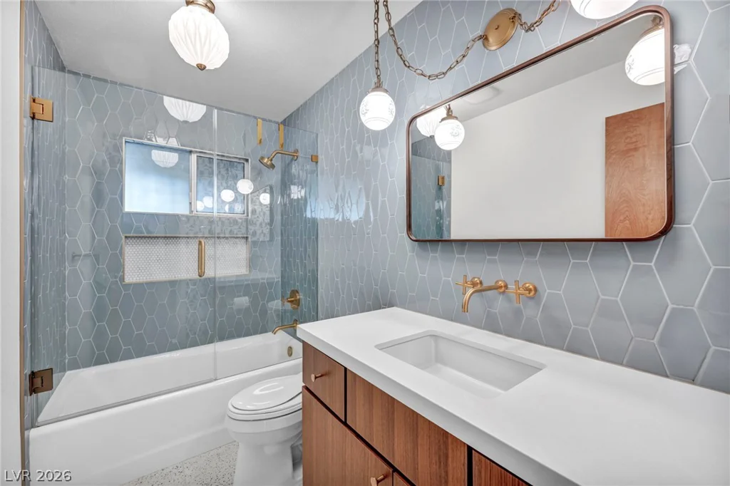 2916 Colanthe, Las Vegas, NV 89102