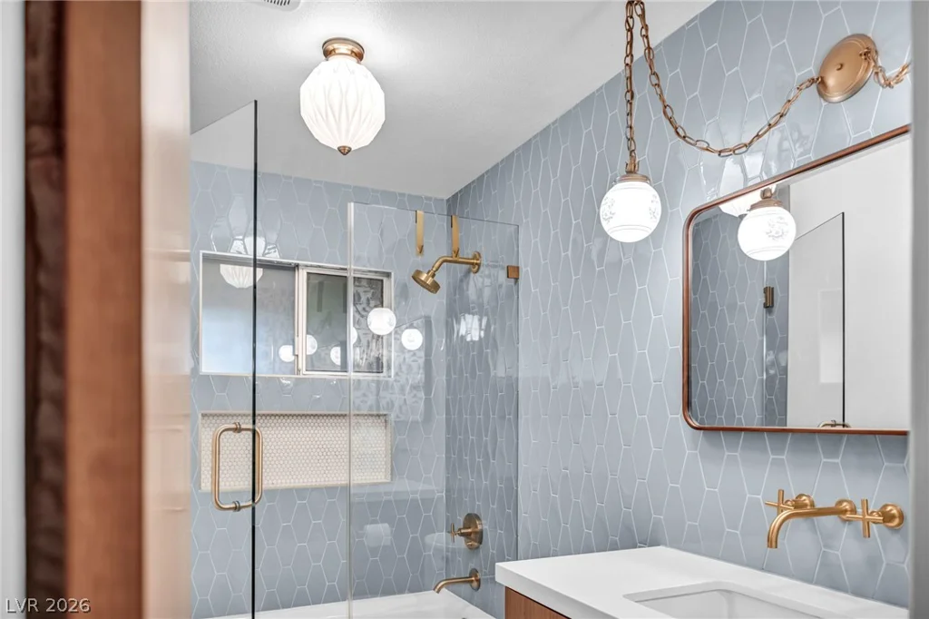 2916 Colanthe, Las Vegas, NV 89102