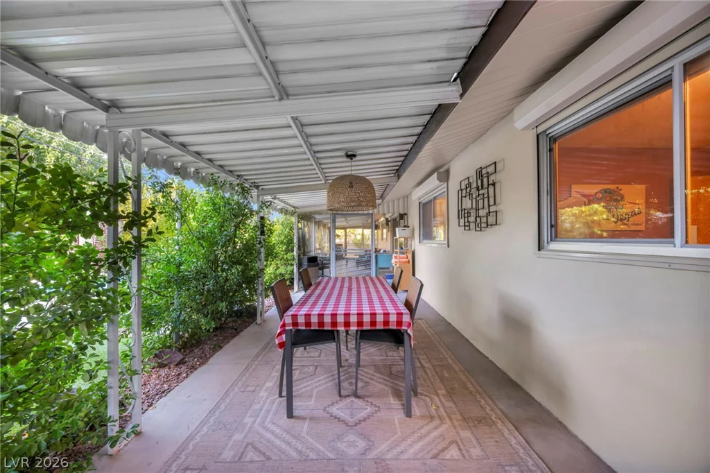 2916 Colanthe, Las Vegas, NV 89102