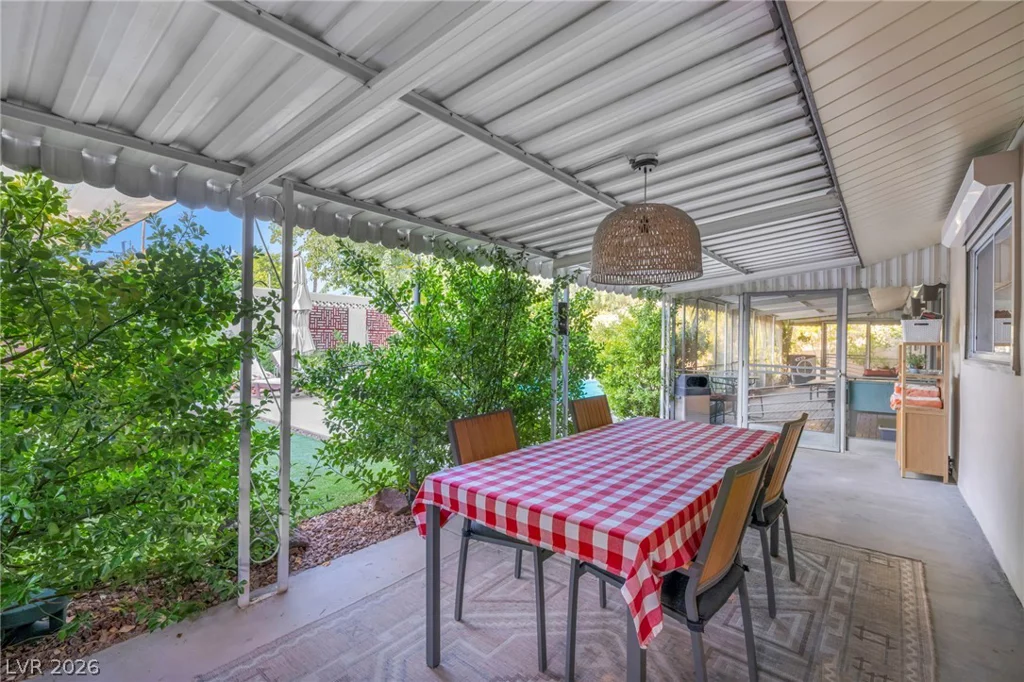 2916 Colanthe, Las Vegas, NV 89102