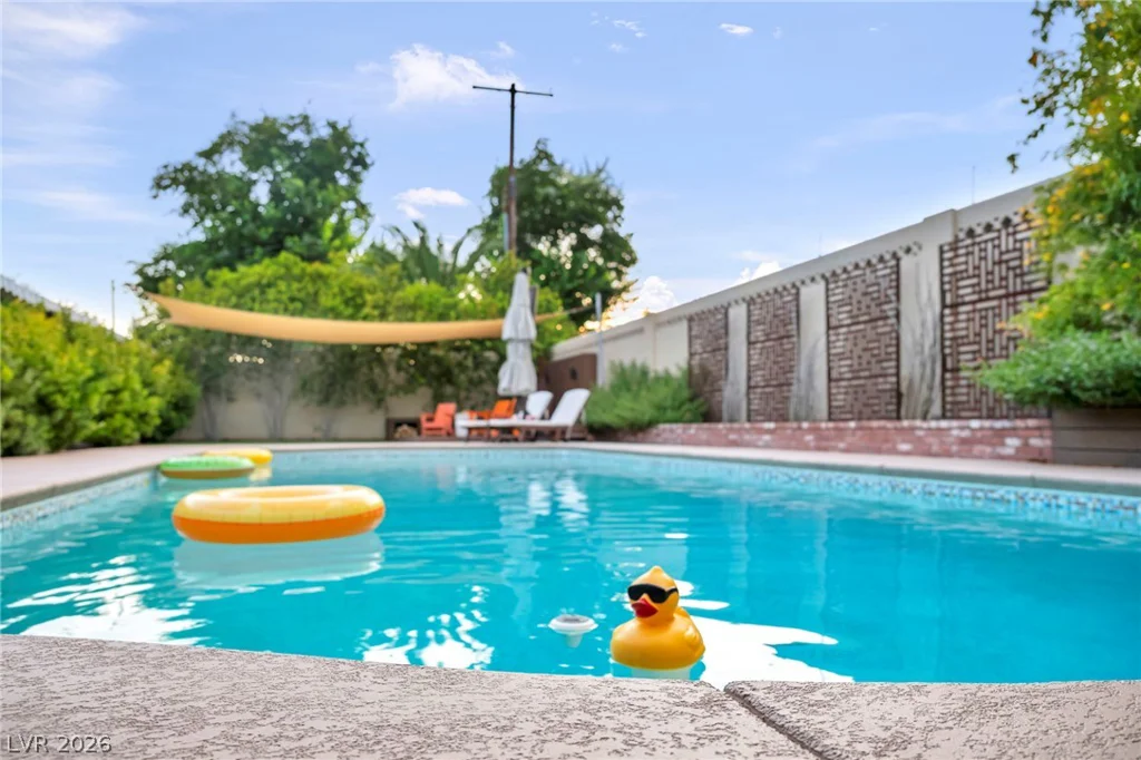 2916 Colanthe, Las Vegas, NV 89102