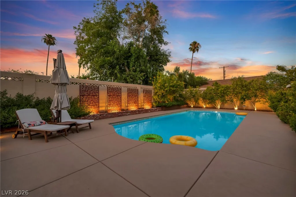 2916 Colanthe, Las Vegas, NV 89102
