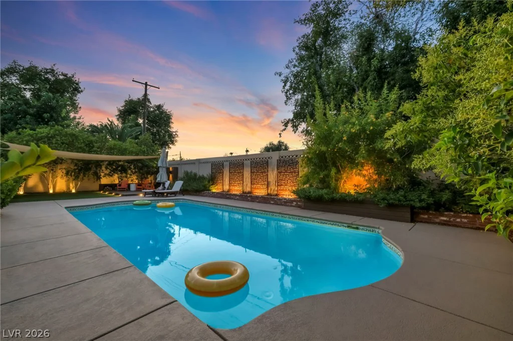2916 Colanthe, Las Vegas, NV 89102