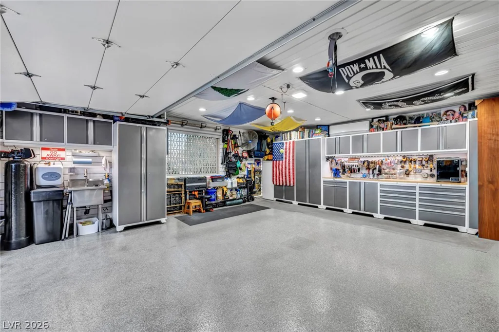 2916 Colanthe, Las Vegas, NV 89102