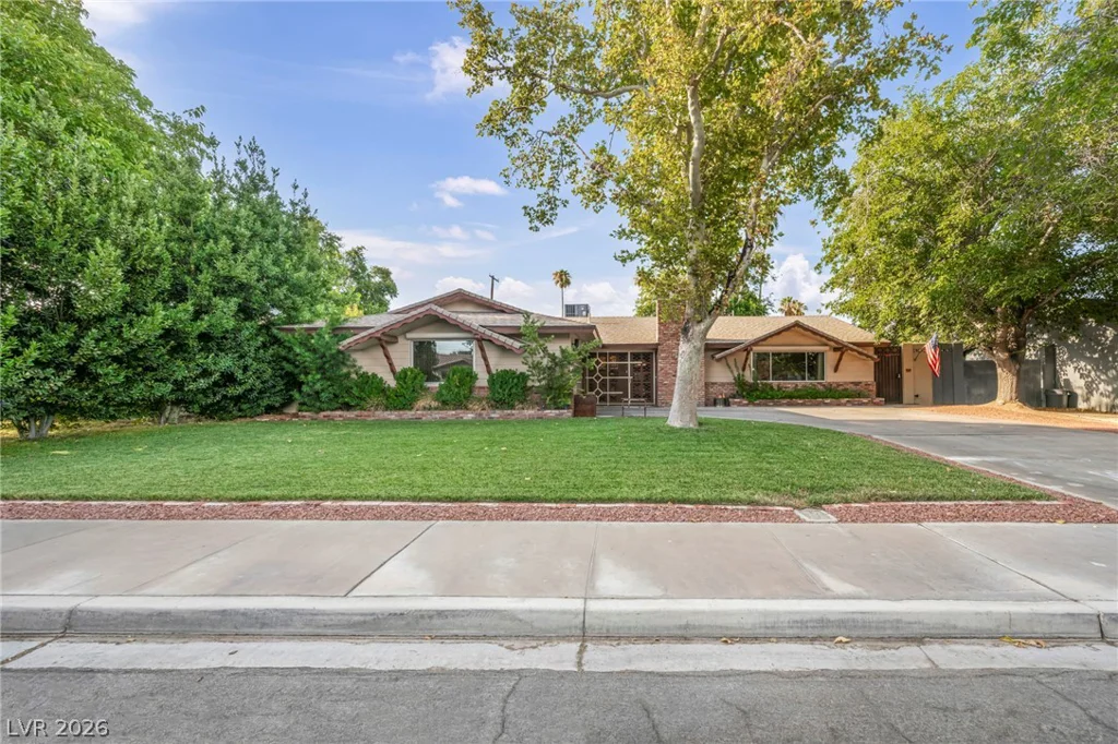 2916 Colanthe, Las Vegas, NV 89102