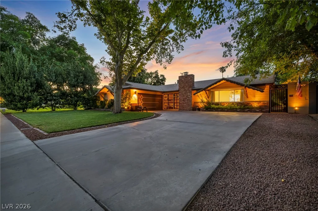 2916 Colanthe, Las Vegas, NV 89102