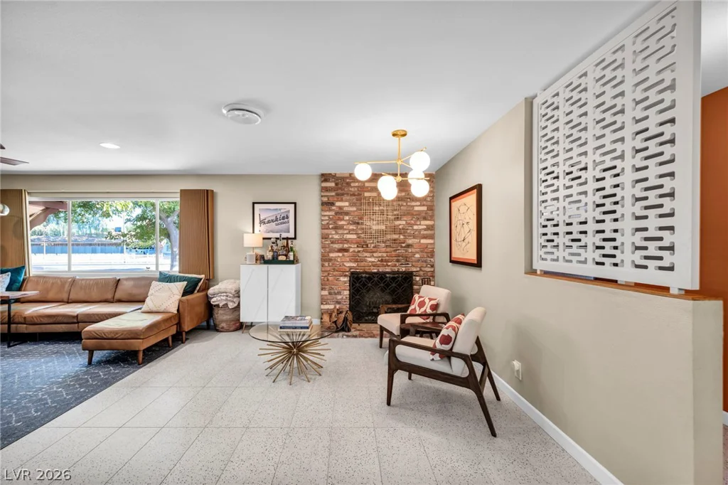 2916 Colanthe, Las Vegas, NV 89102
