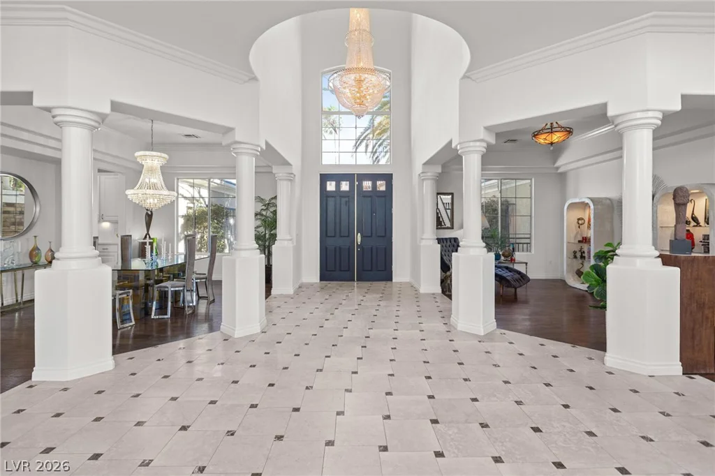 8088 Dark Hollow, Las Vegas, NV 89117