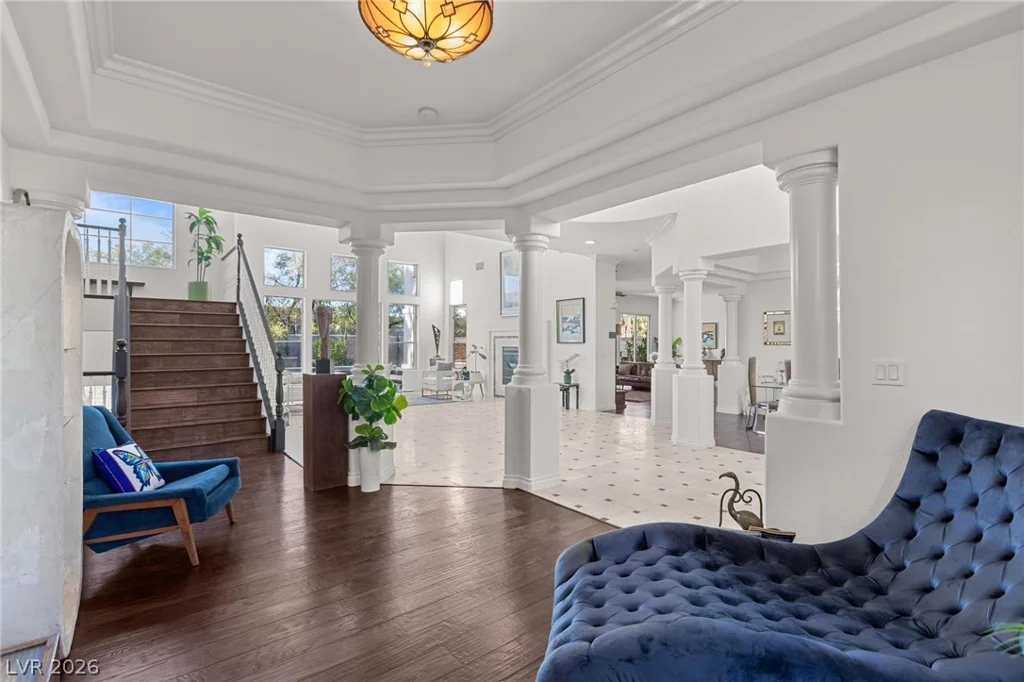 8088 Dark Hollow, Las Vegas, NV 89117