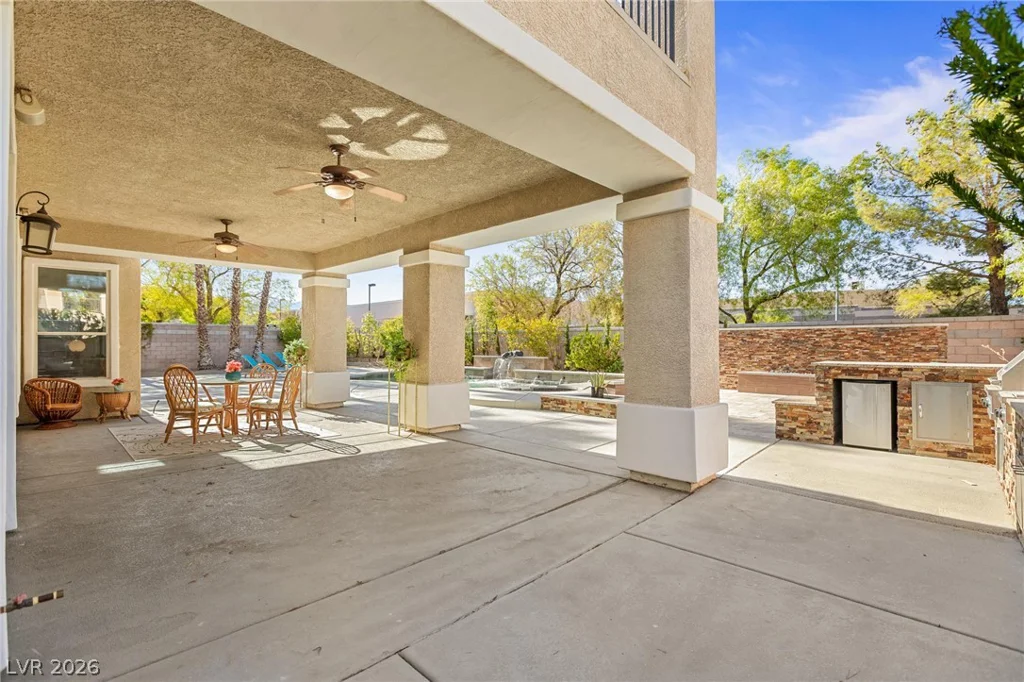 8088 Dark Hollow, Las Vegas, NV 89117