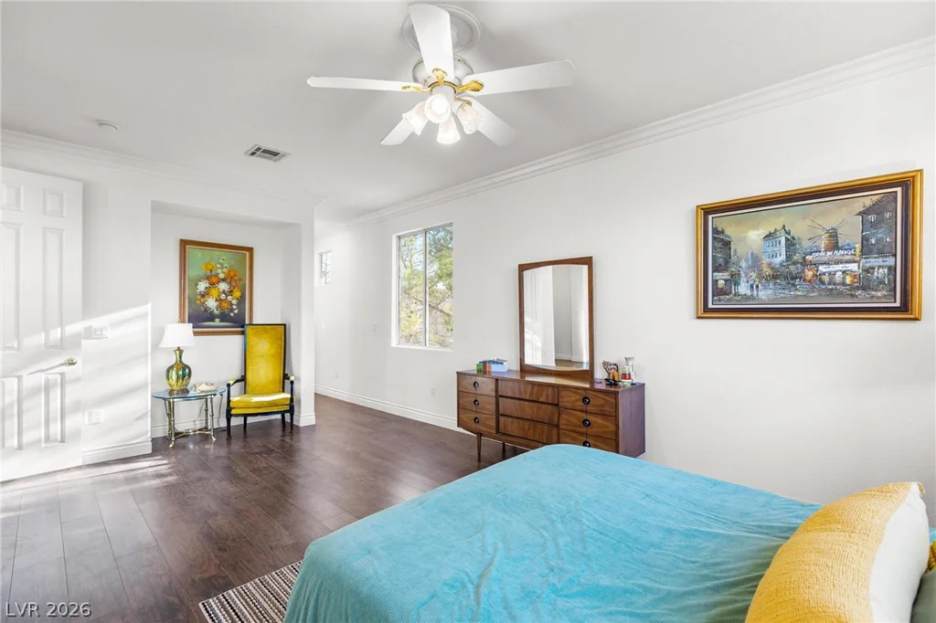 8088 Dark Hollow, Las Vegas, NV 89117