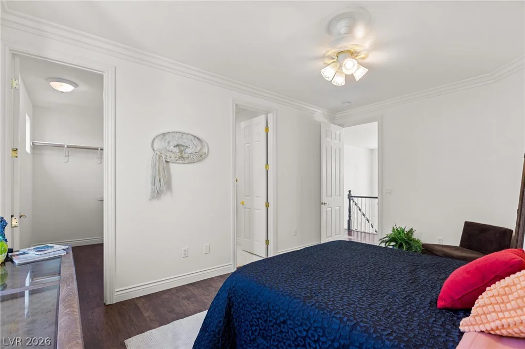 8088 Dark Hollow, Las Vegas, NV 89117