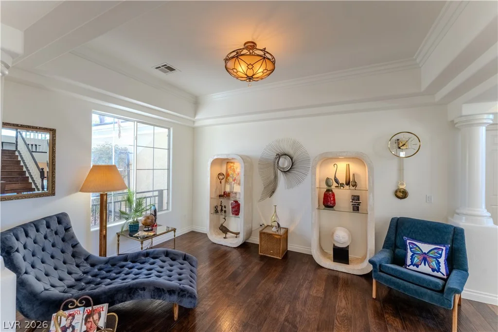 8088 Dark Hollow, Las Vegas, NV 89117