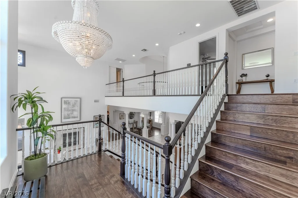 8088 Dark Hollow, Las Vegas, NV 89117