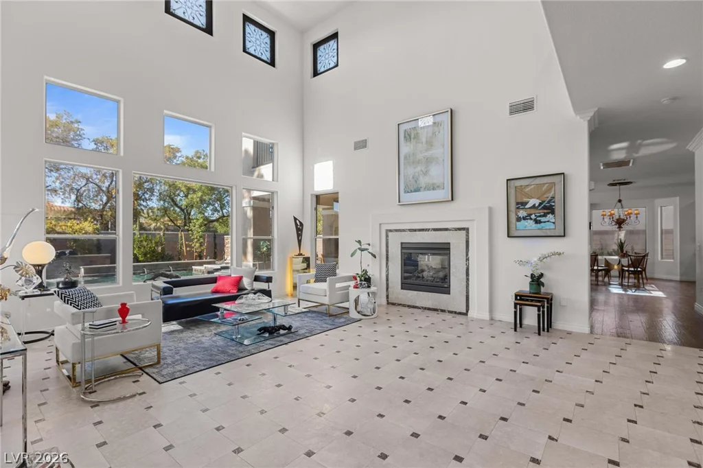 8088 Dark Hollow, Las Vegas, NV 89117