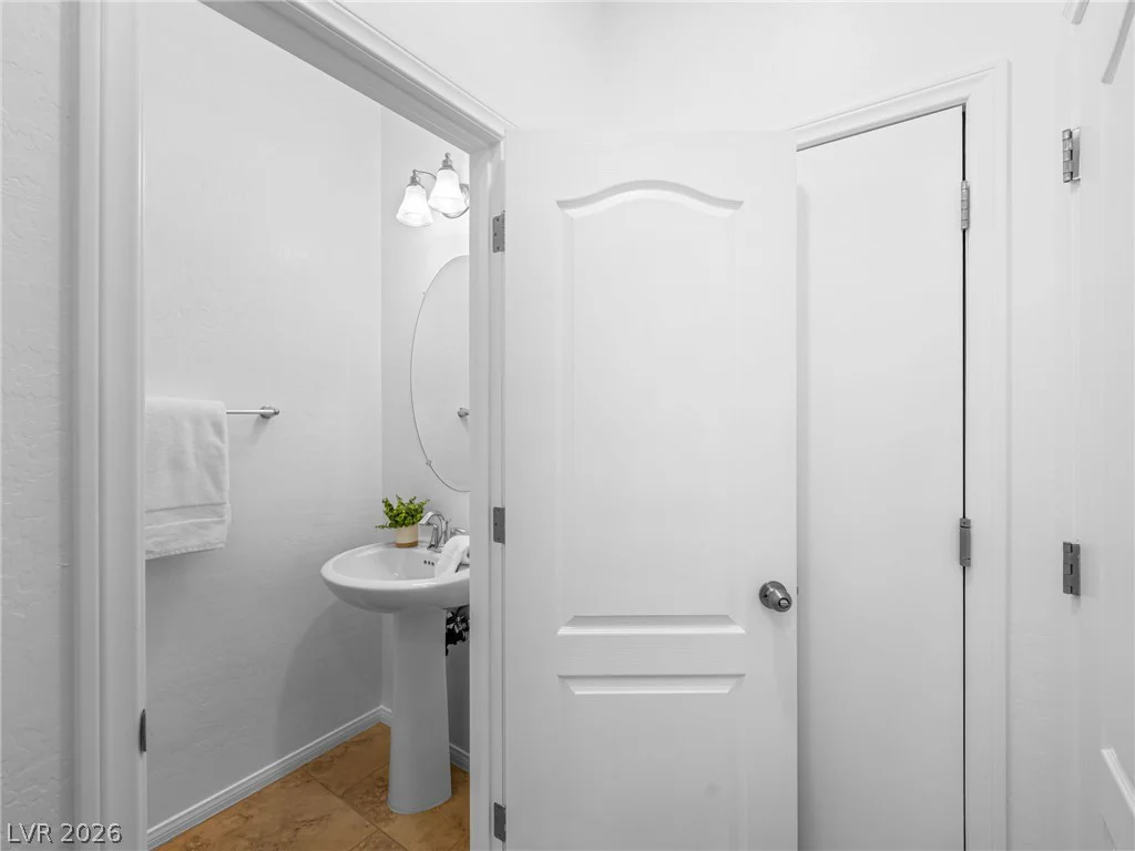 7373 Puddle Duck, Las Vegas, NV 89166