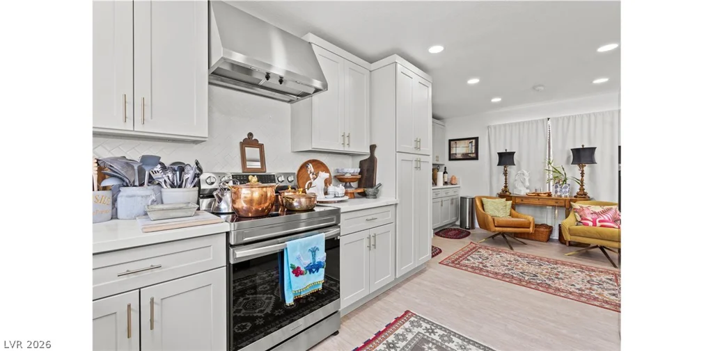 2120 Plaza Del Cerro, Las Vegas, NV 89102