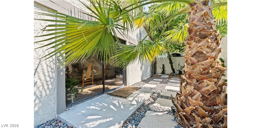 2120 Plaza Del Cerro, Las Vegas, NV 89102