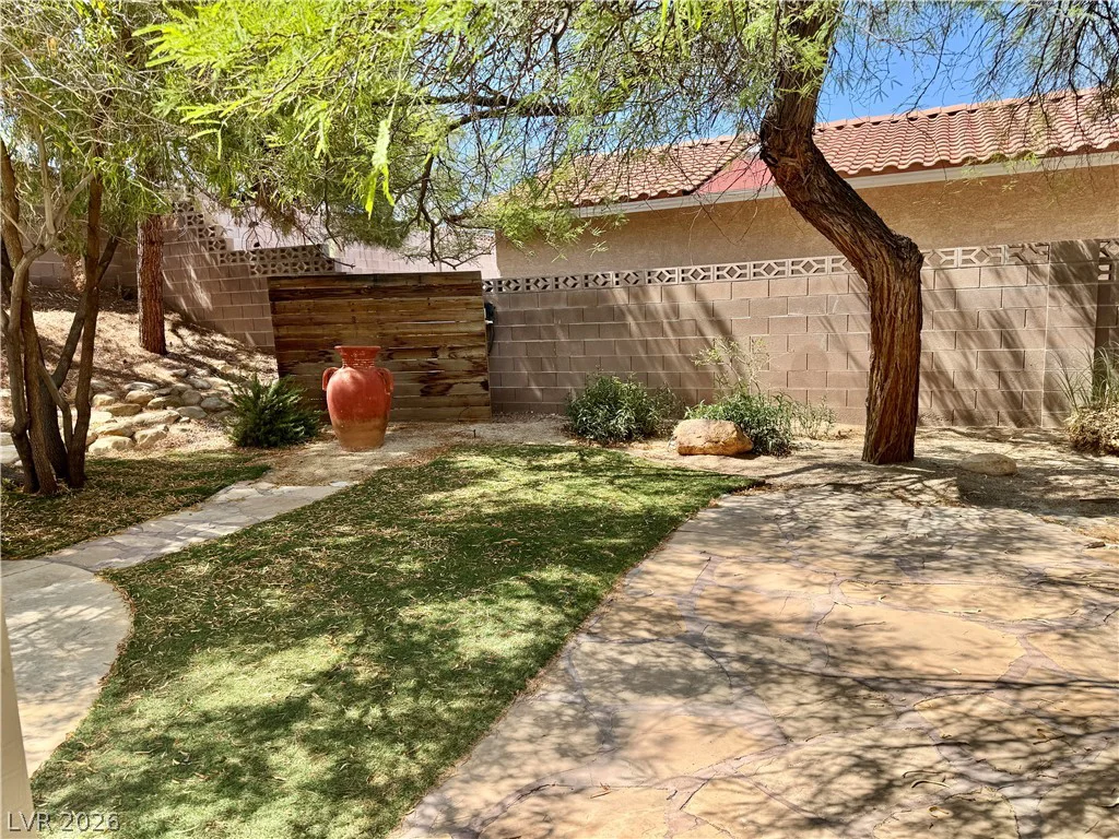 1705 Guthrie, Las Vegas, NV 89117