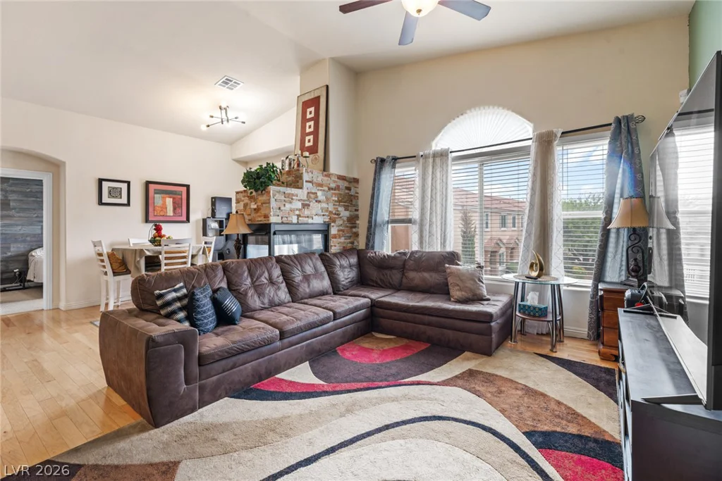 8779 Horizon Wind, Las Vegas, NV 89178