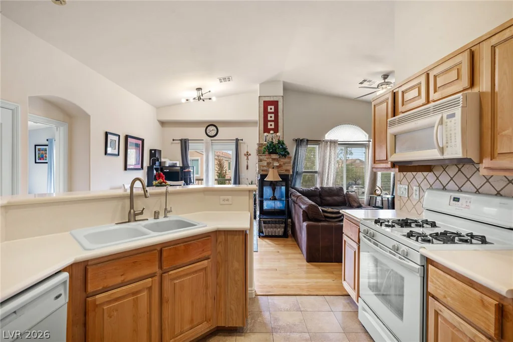 8779 Horizon Wind, Las Vegas, NV 89178