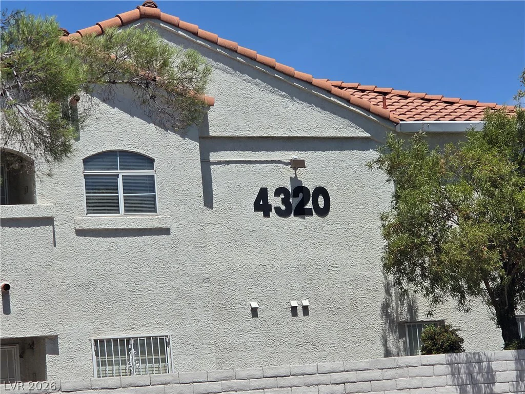 4320 Lake Mead, Las Vegas, NV 89108