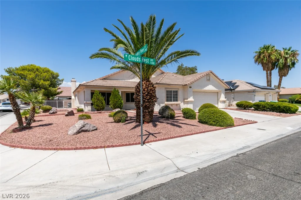 5316 Clouds Rest, Las Vegas, NV 89108