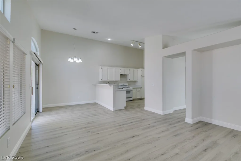 5316 Clouds Rest, Las Vegas, NV 89108