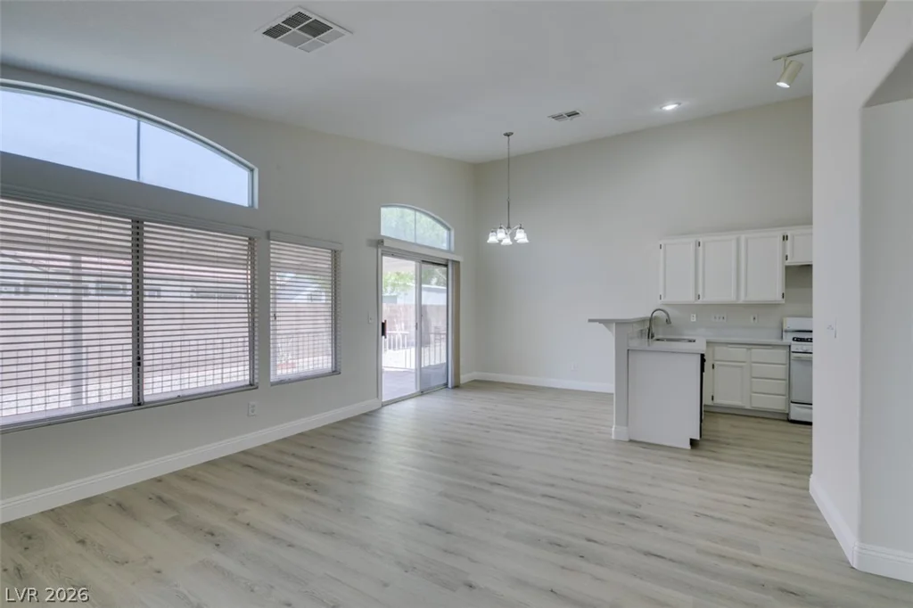5316 Clouds Rest, Las Vegas, NV 89108